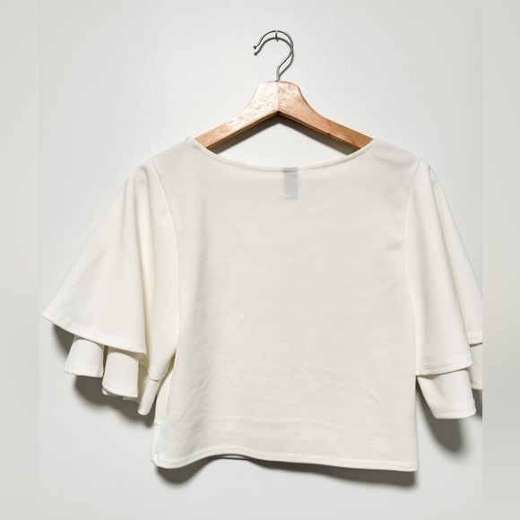 Windsor Crop top flowy sleeve off white top |  Large - Picture 2 of 9